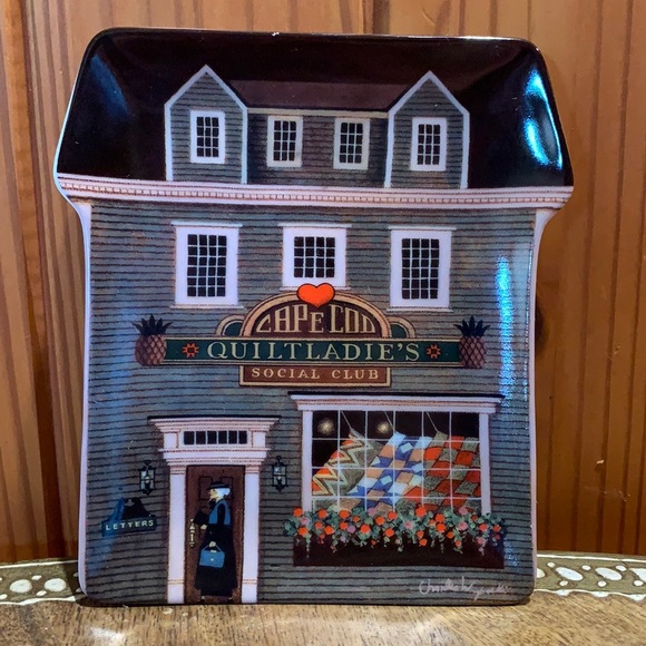 “The Quilt Ladies Social Club” collectible plate - Picture 2 of 11